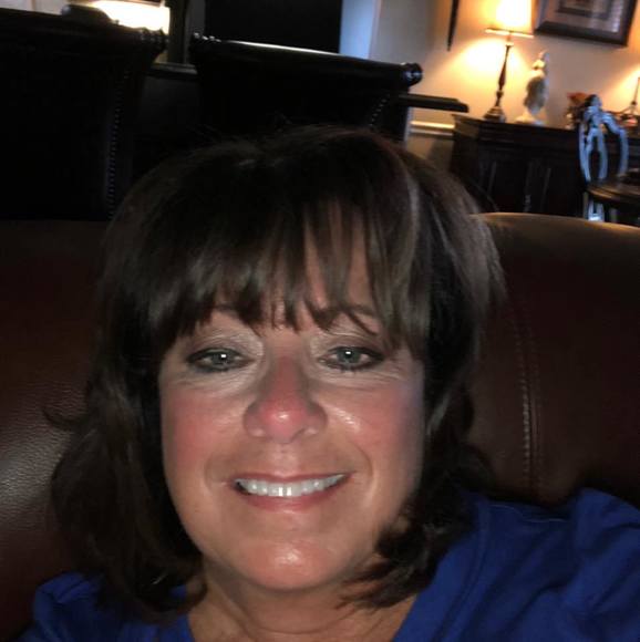 Poshmark profile picture for @boardwalk